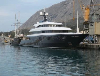 Icon Yacht: Η πολυτελής θαλαμηγός με αξία 200 εκατ. δολάρια έδεσε στο λιμάνι της Σούδας! (φωτό)